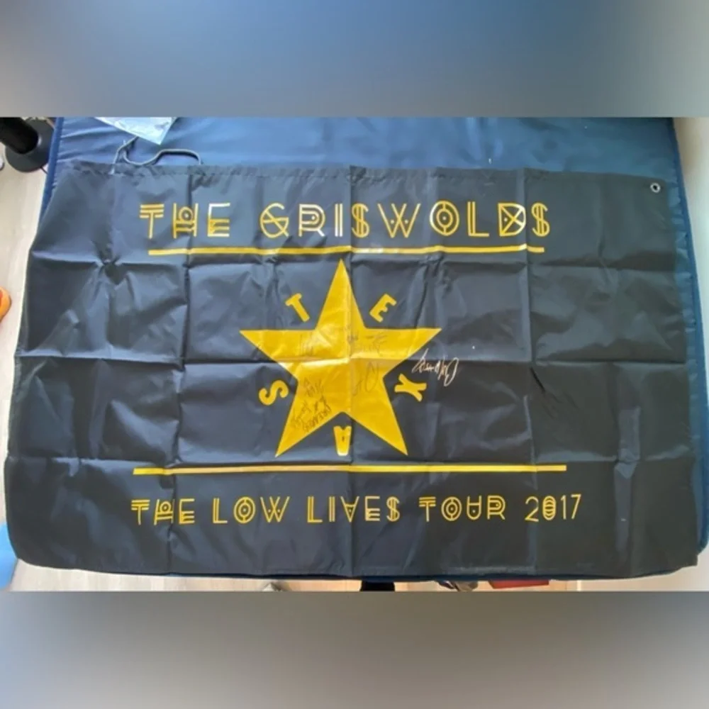 The Griswolds Flag SIGNED Autograph BANNER The Low Lives Tour 2017 🐝